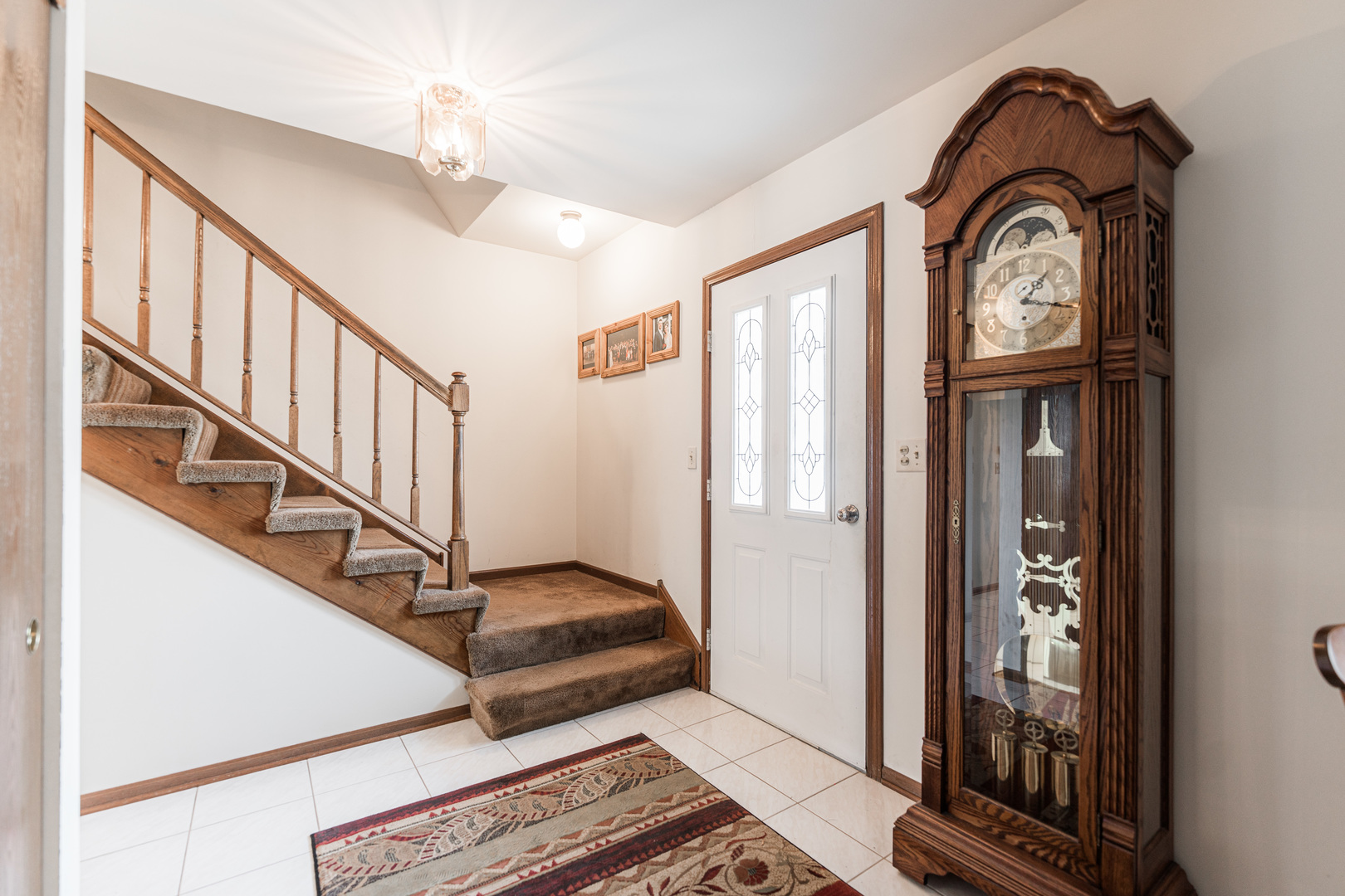 1301 N Saddle Row