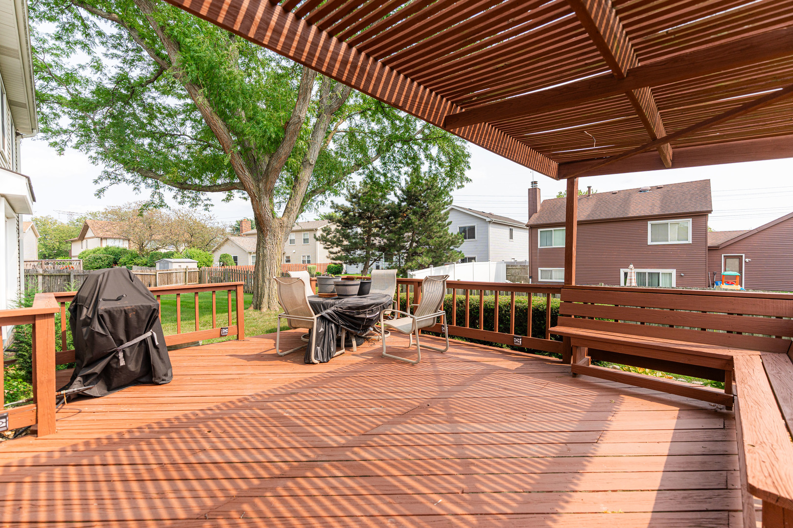 1301 N Saddle Row