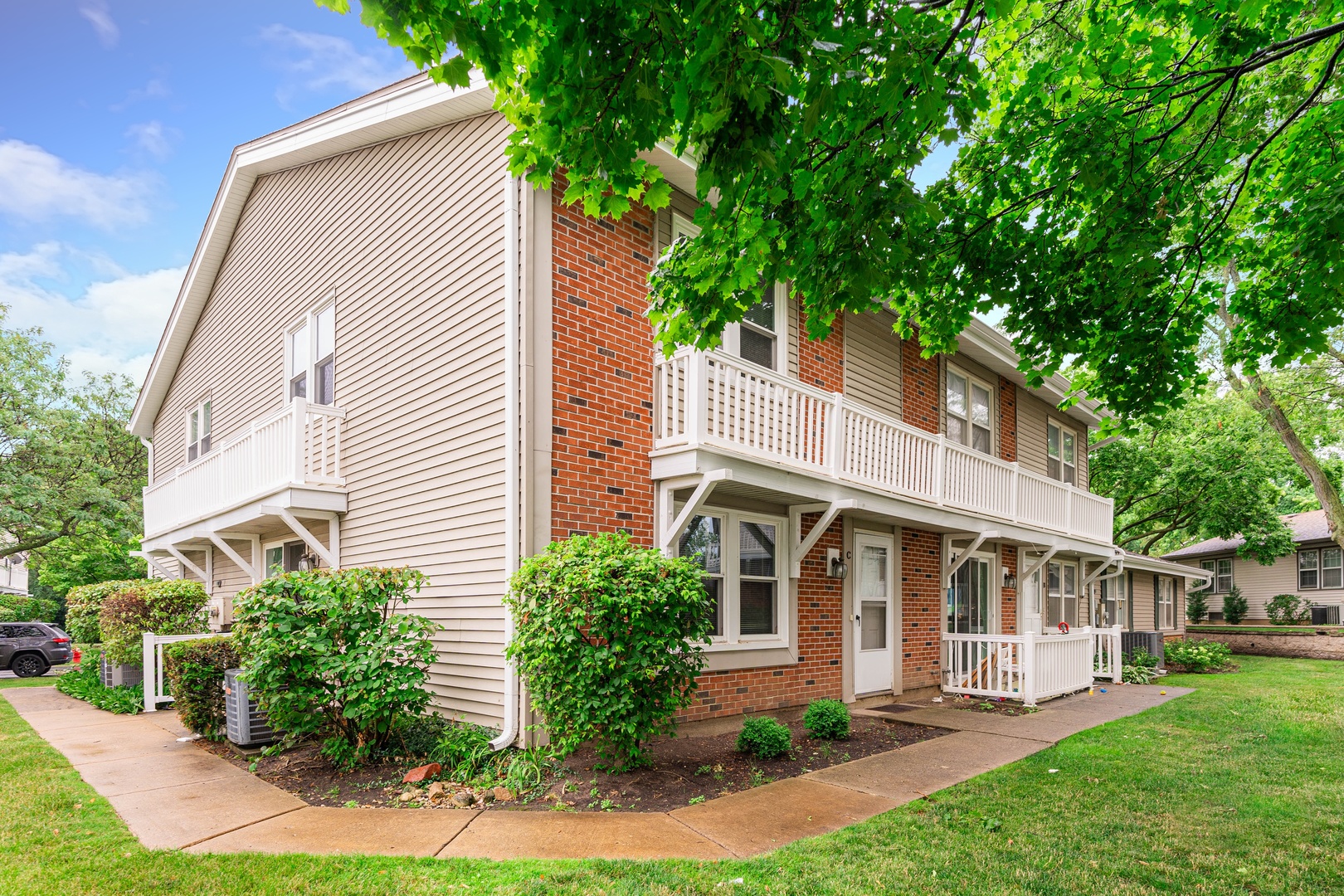 205 Emerson Court Unit: C