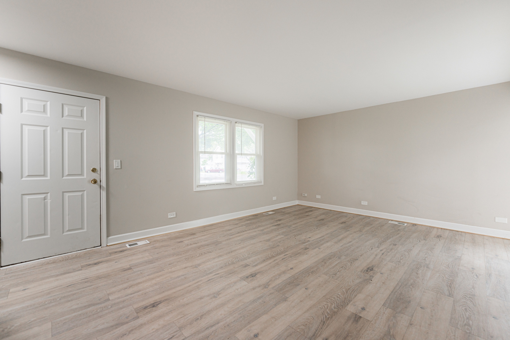 205 Emerson Court Unit: C