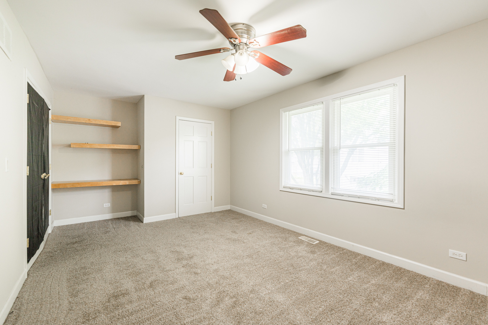 205 Emerson Court Unit: C