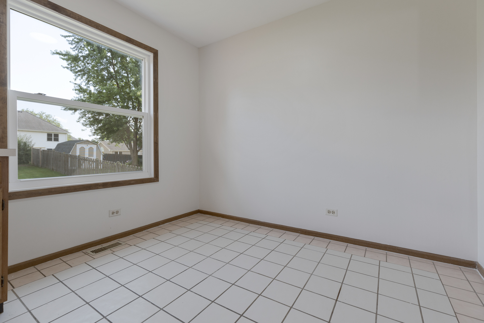 1208 Hyannis Circle