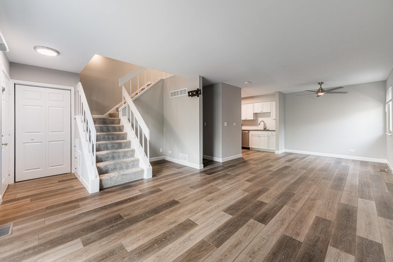 542 Del Lago Drive
