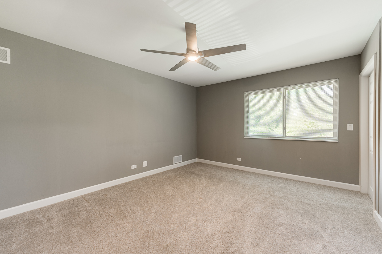 542 Del Lago Drive