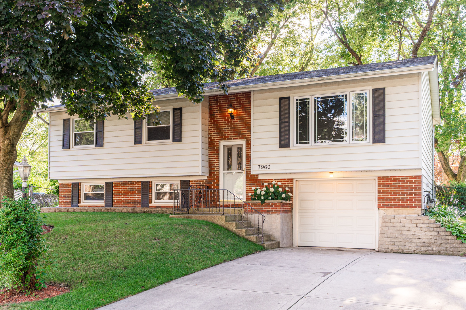 7960 Asbury Circle