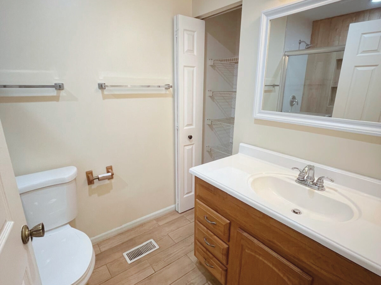 1303 Springwood Drive Unit: B1