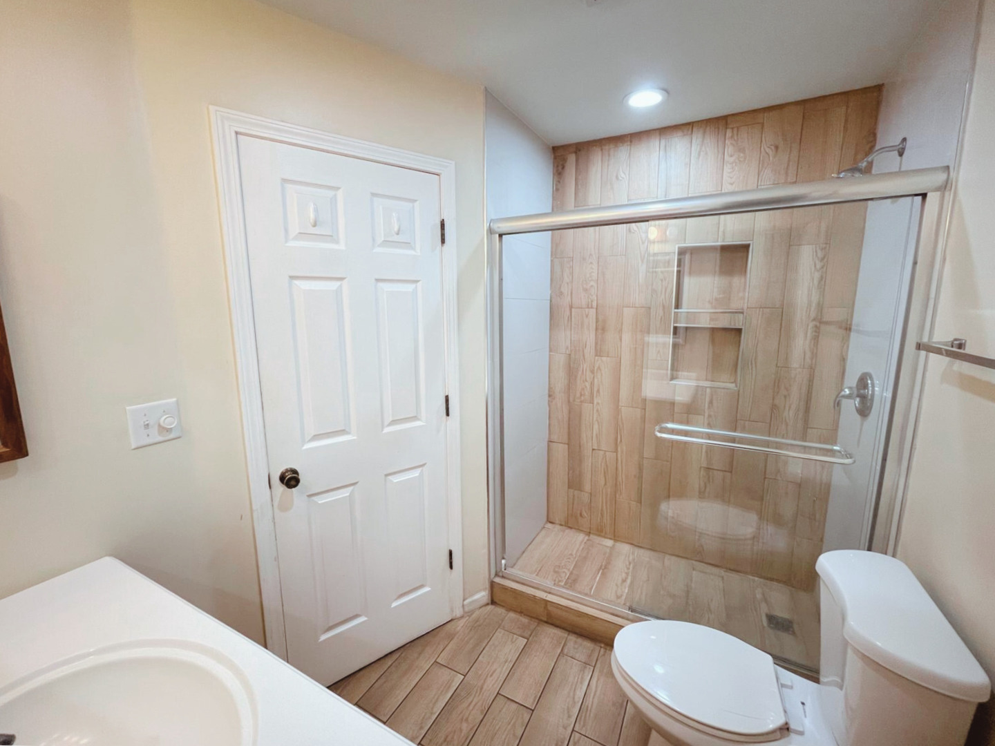 1303 Springwood Drive Unit: B1