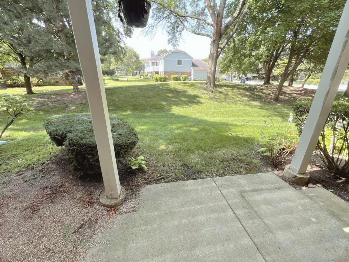 1303 Springwood Drive Unit: B1