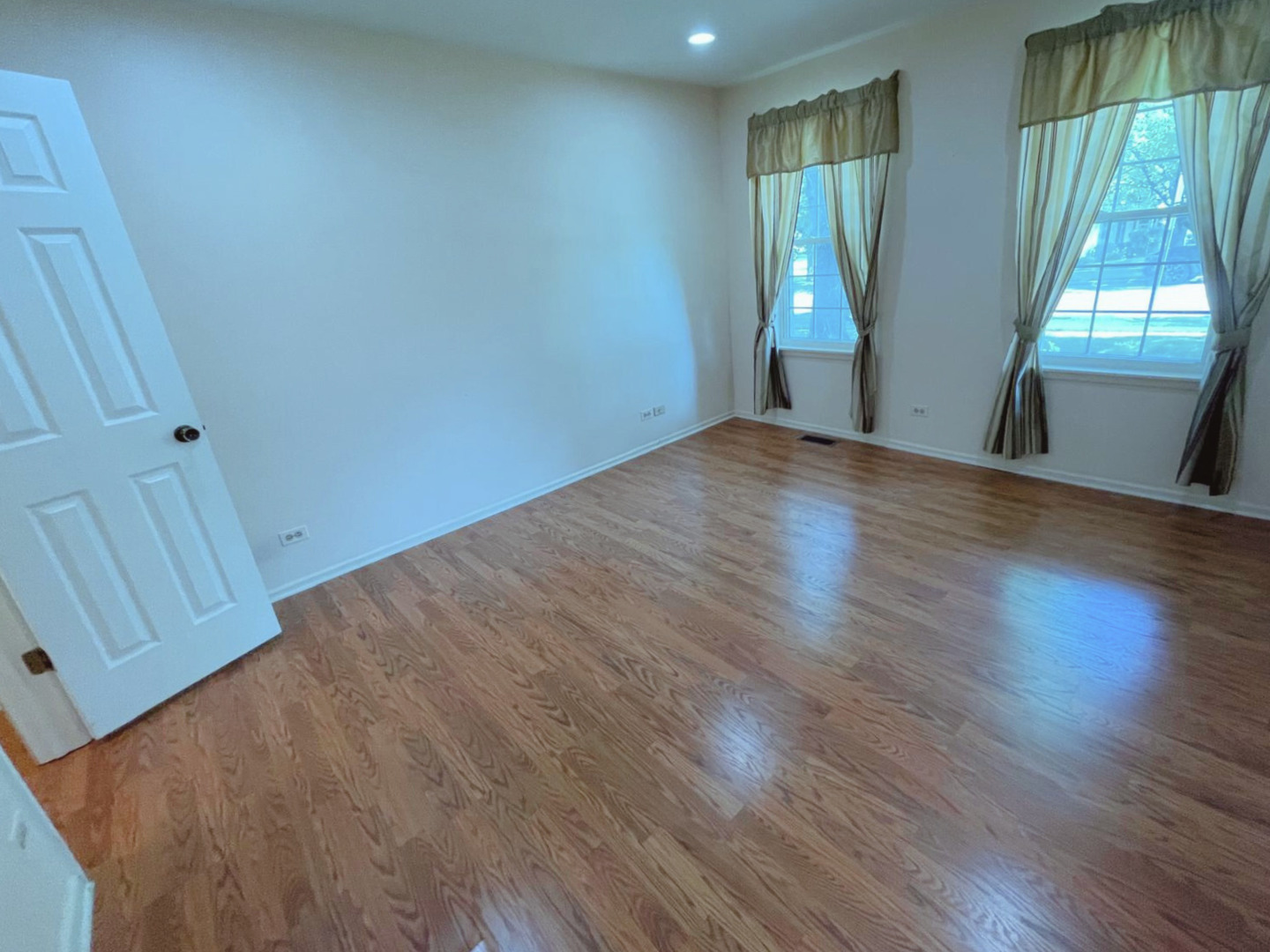 1303 Springwood Drive Unit: B1