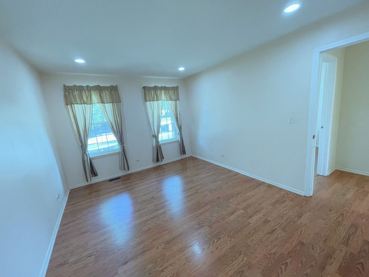 1303 Springwood Drive Unit: B1