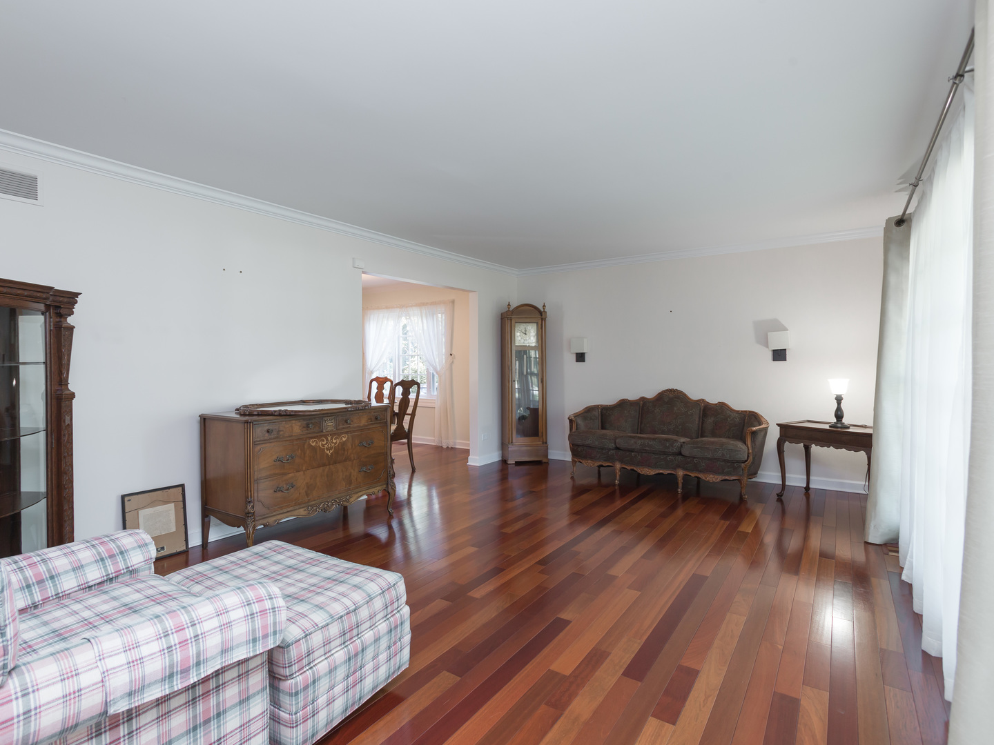 1007 Longmeadow Lane