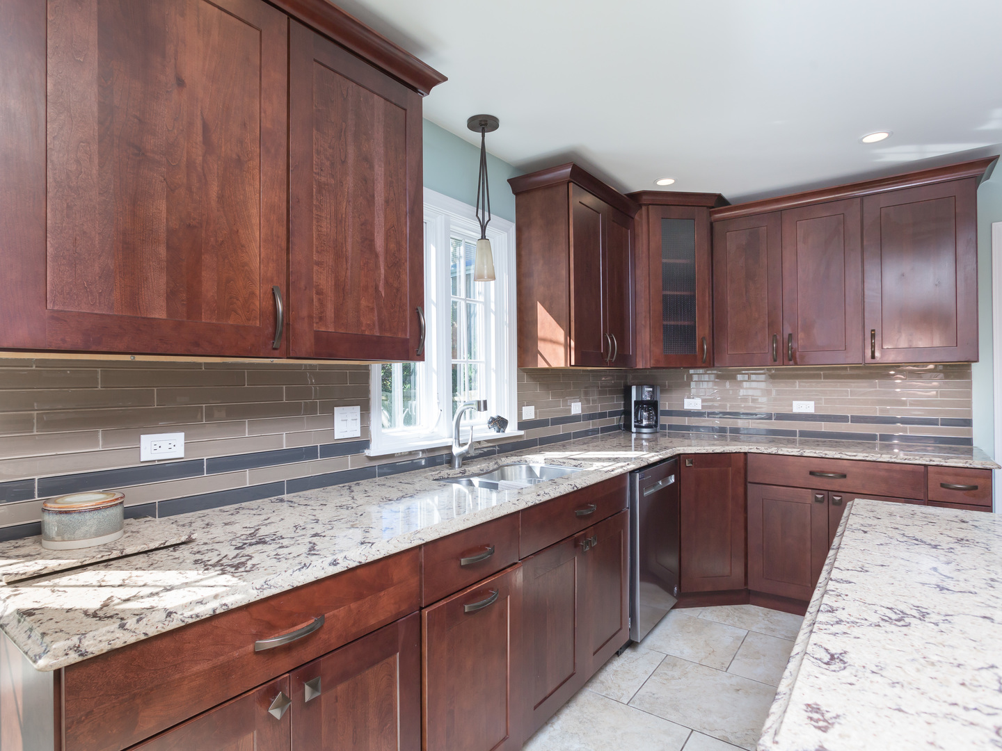 1007 Longmeadow Lane