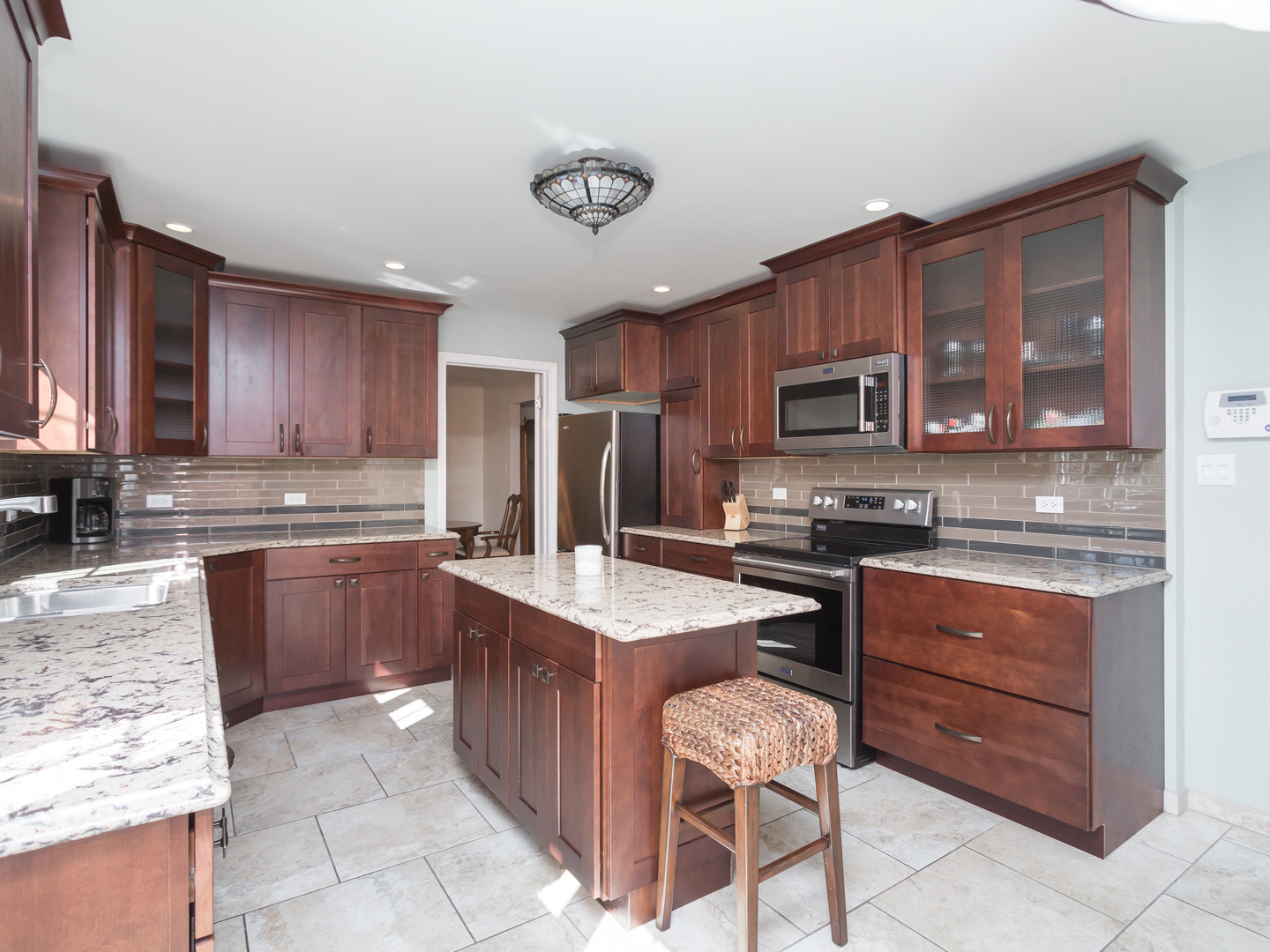 1007 Longmeadow Lane