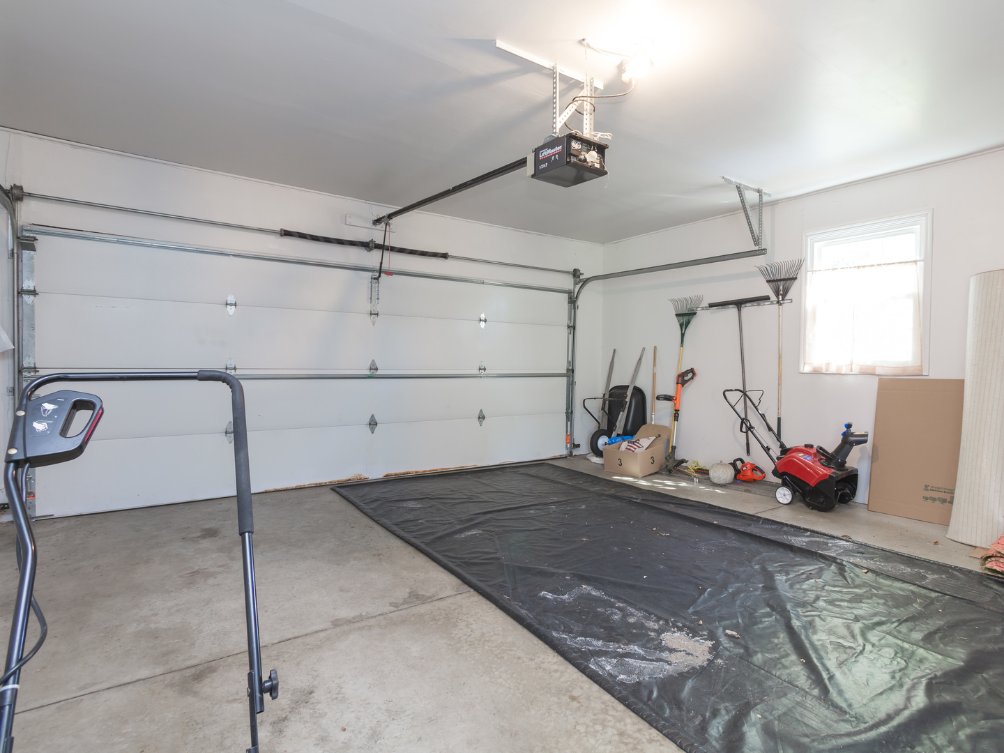 1007 Longmeadow Lane