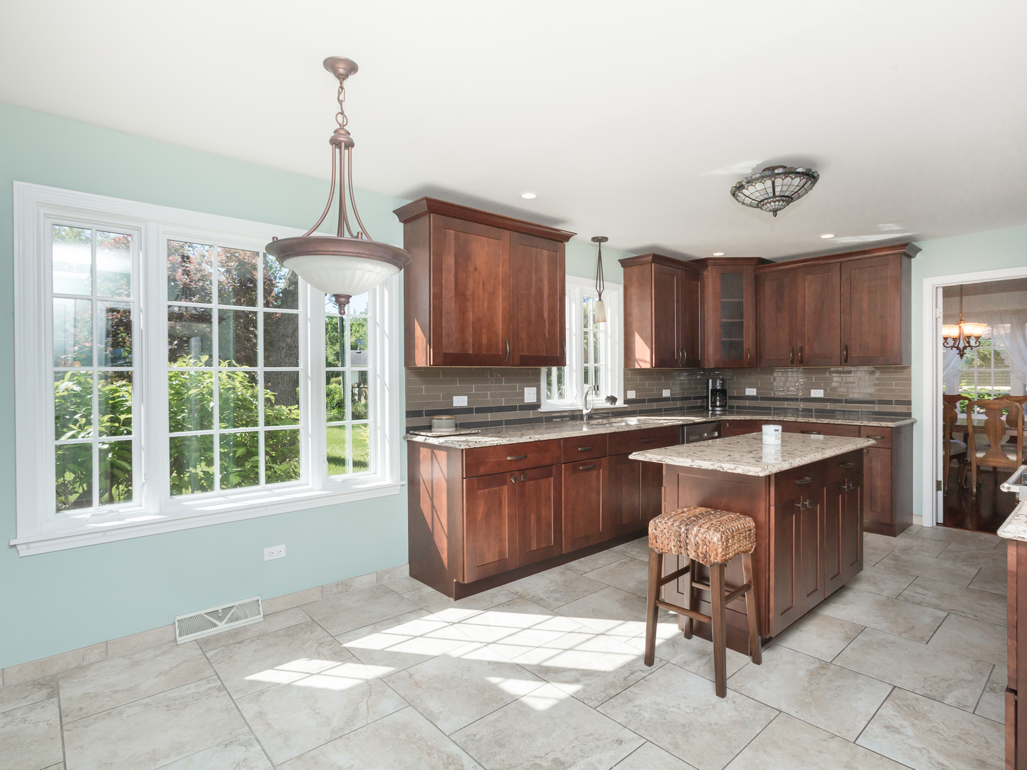 1007 Longmeadow Lane