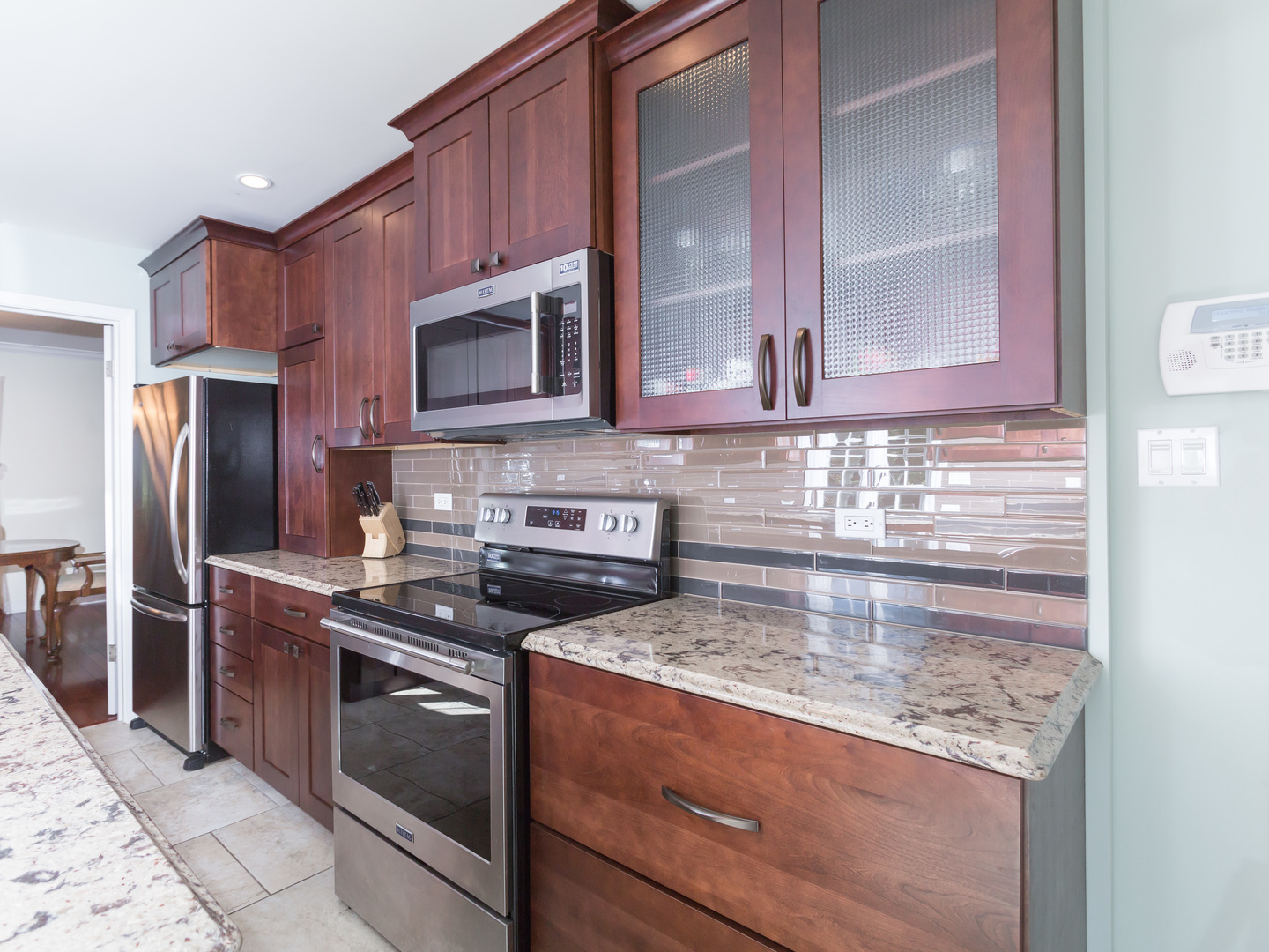 1007 Longmeadow Lane