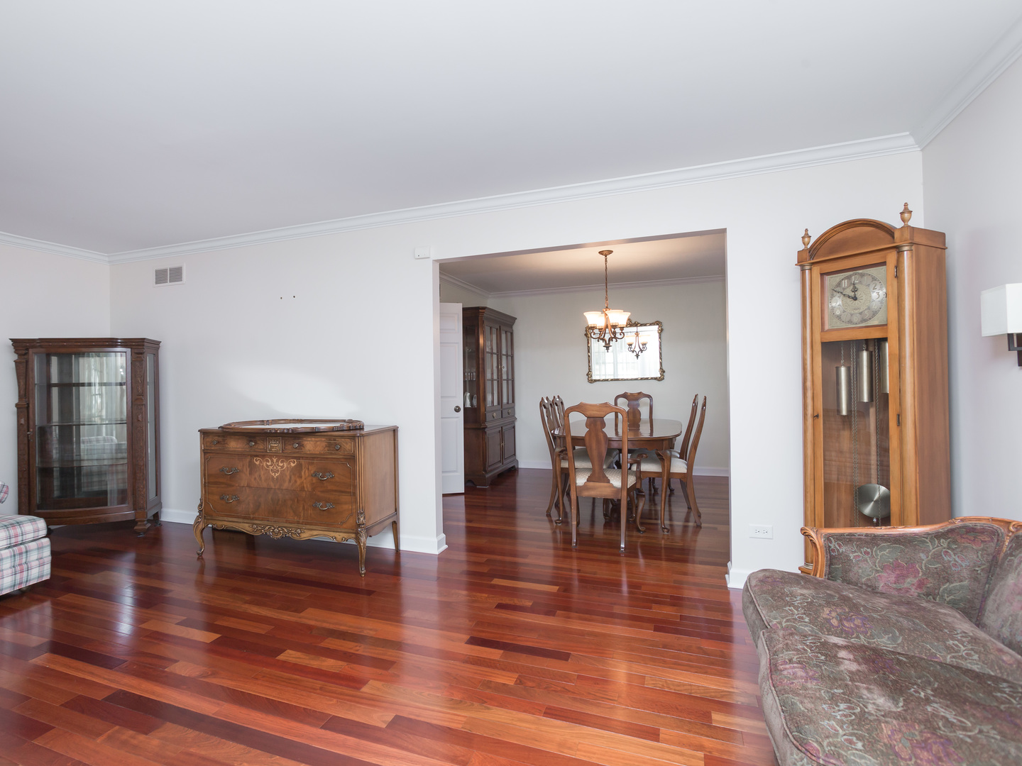 1007 Longmeadow Lane