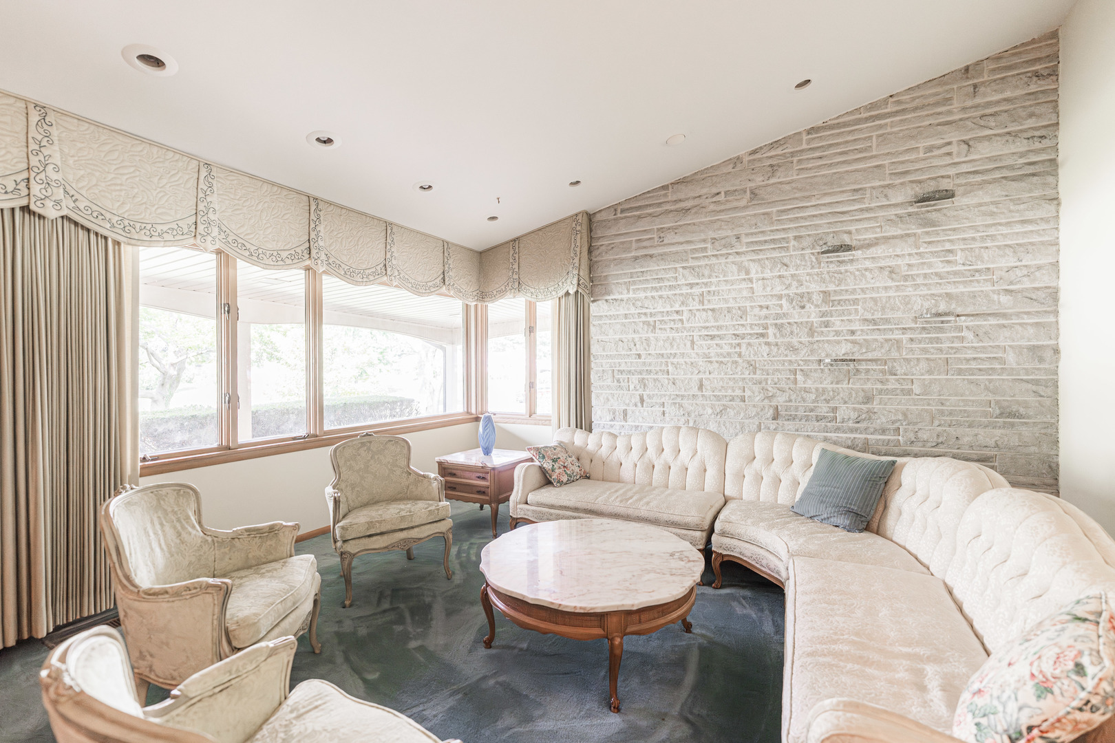 407 Parkview Drive