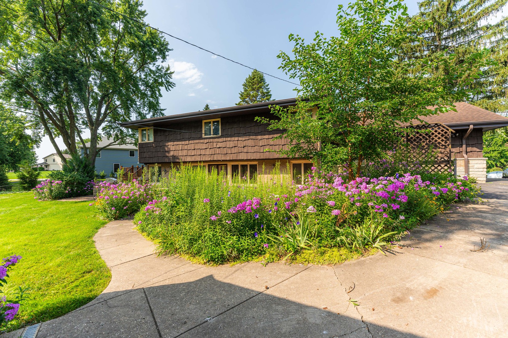 407 Parkview Drive