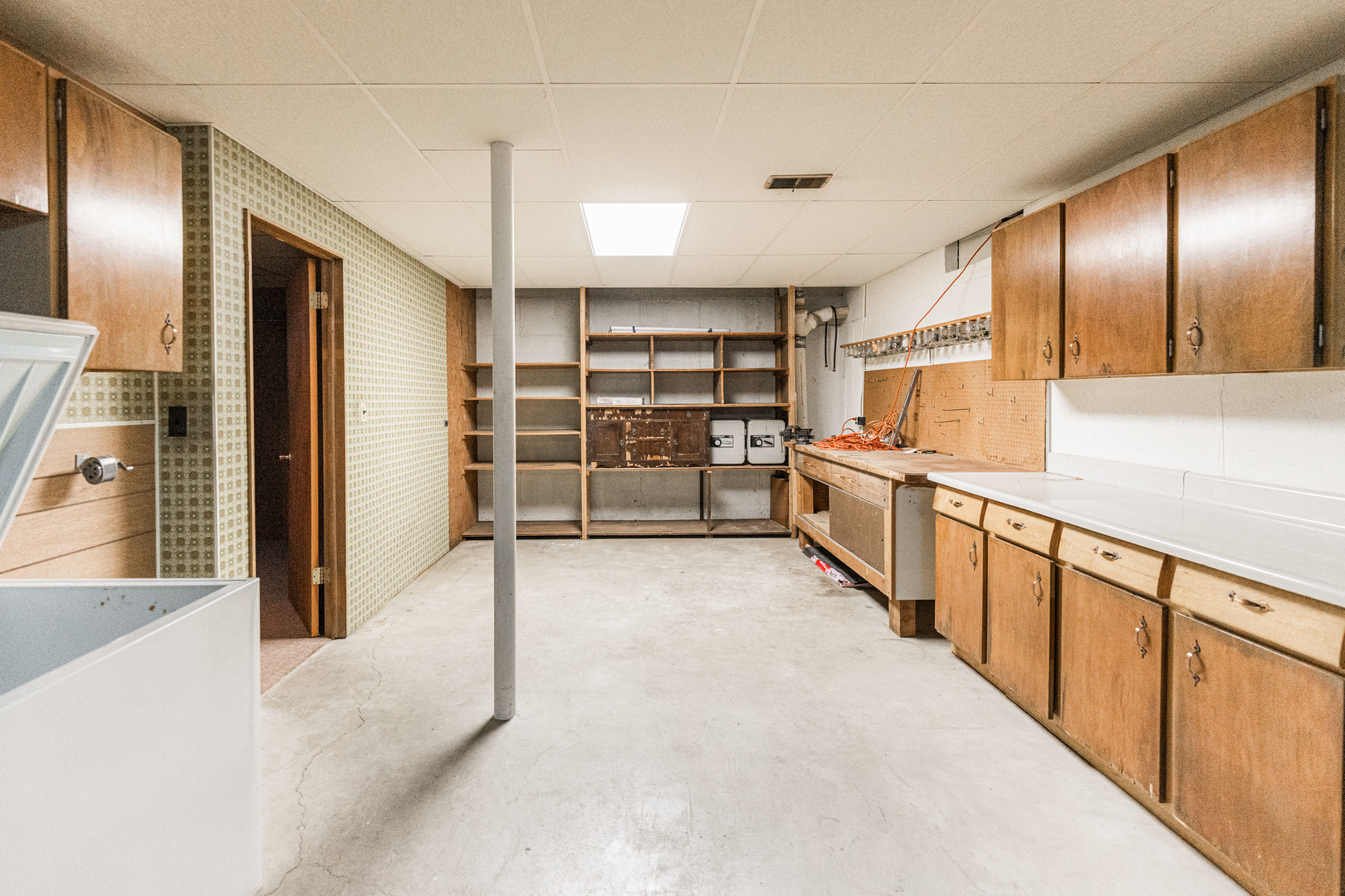 533 W Moreland Avenue