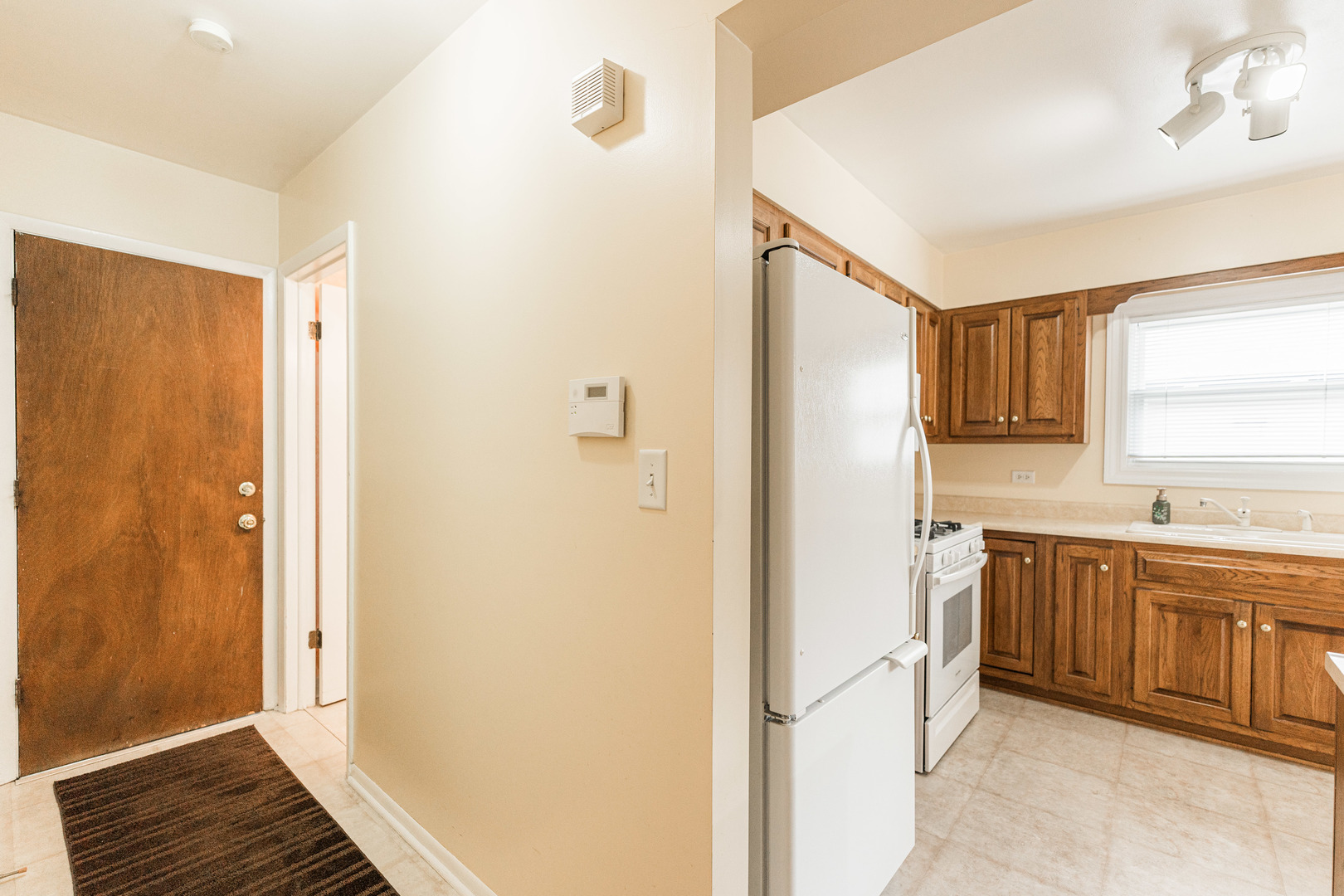 533 W Moreland Avenue