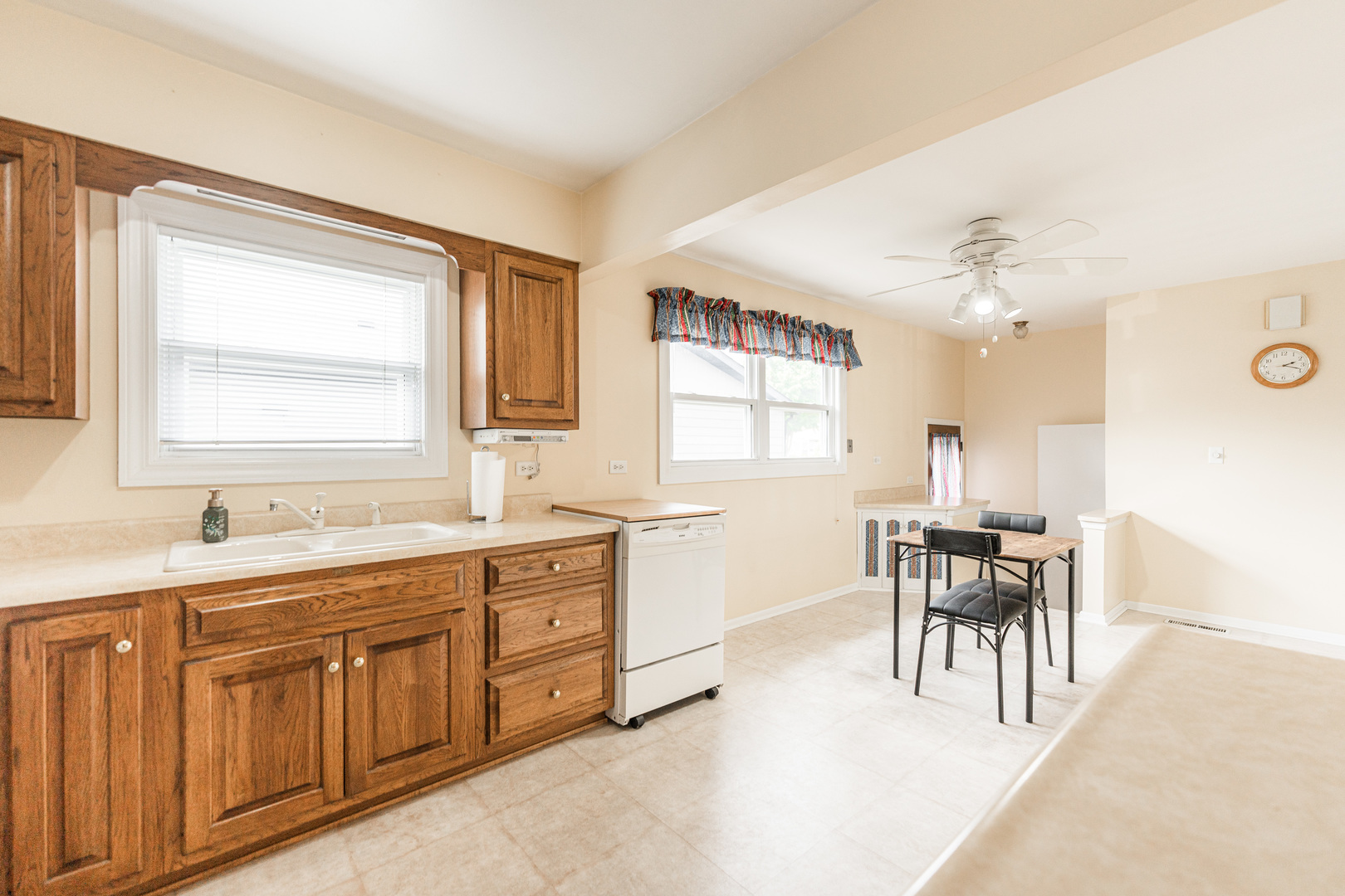 533 W Moreland Avenue