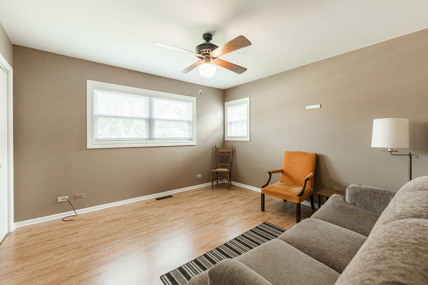 533 W Moreland Avenue