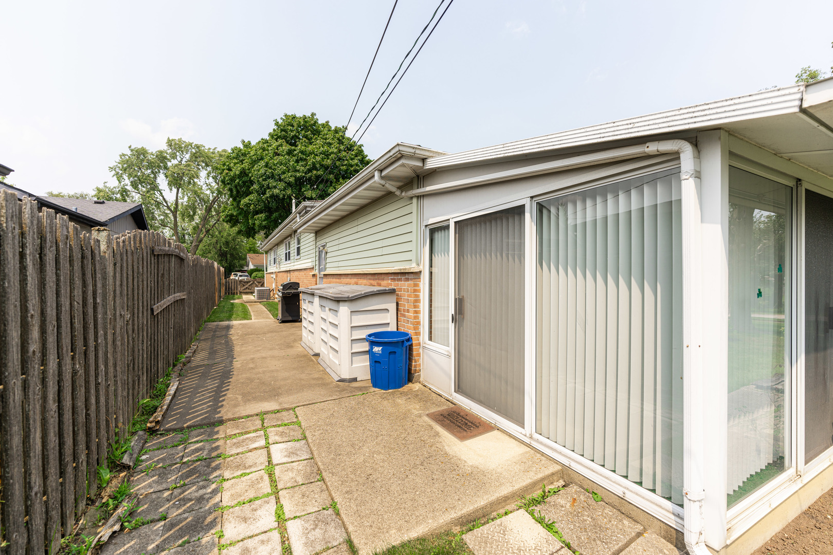 533 W Moreland Avenue