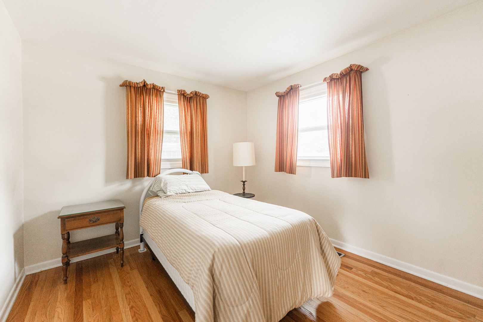 533 W Moreland Avenue