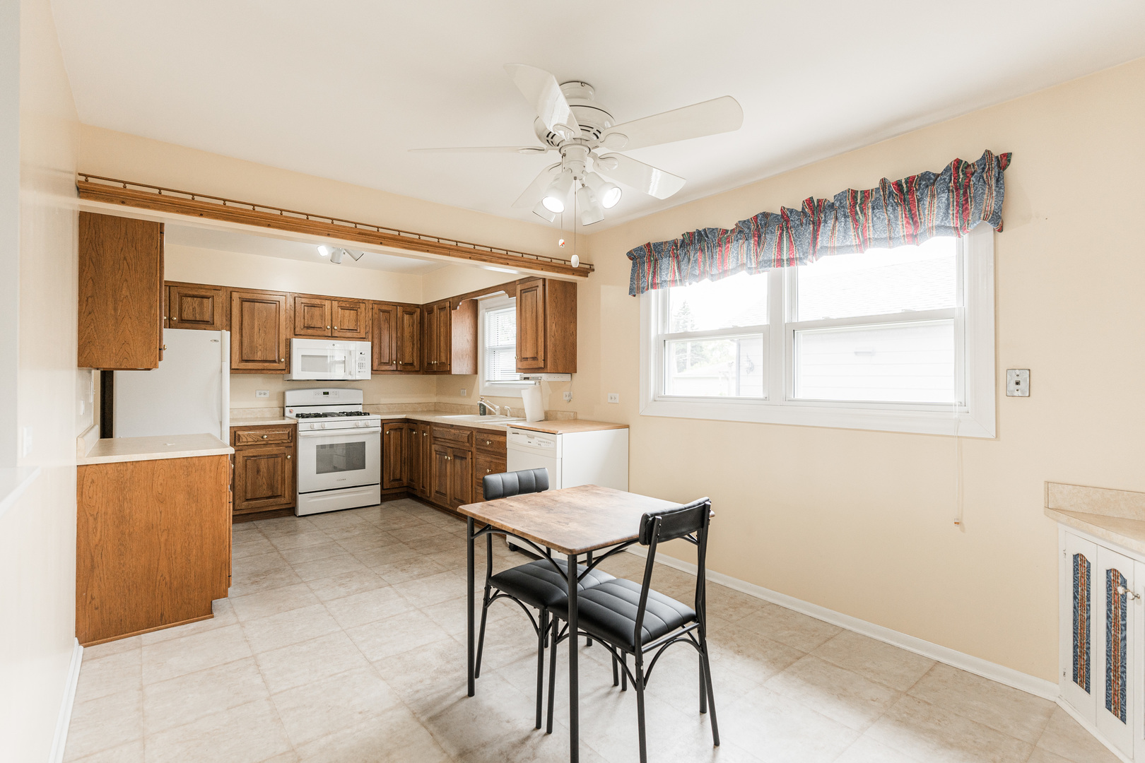 533 W Moreland Avenue