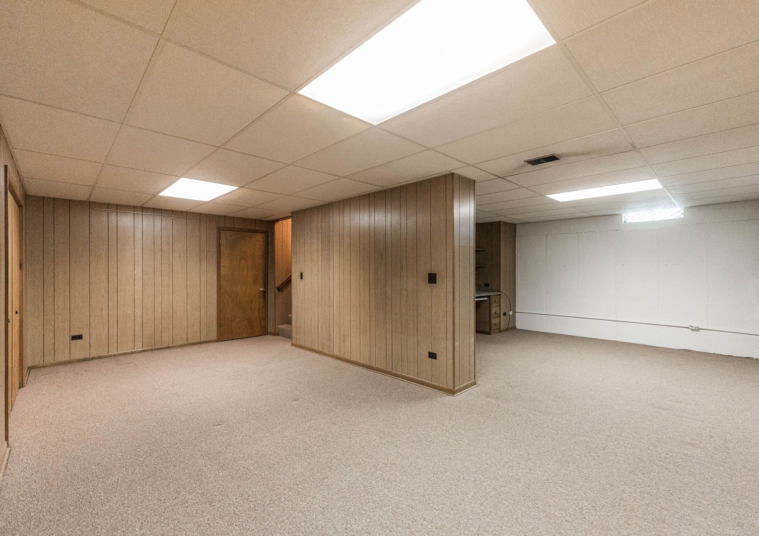 533 W Moreland Avenue