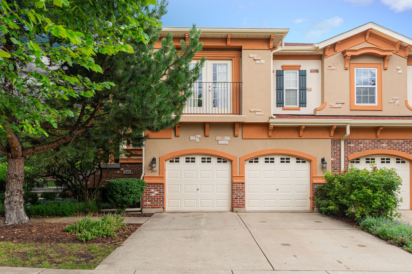 345 Montabello
