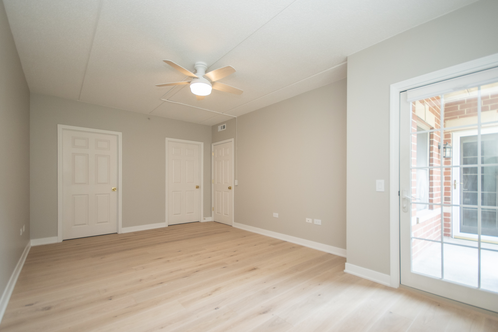 210 N Addison Avenue Unit: 205