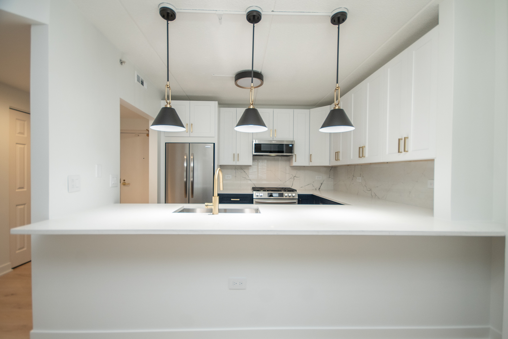 210 N Addison Avenue Unit: 205