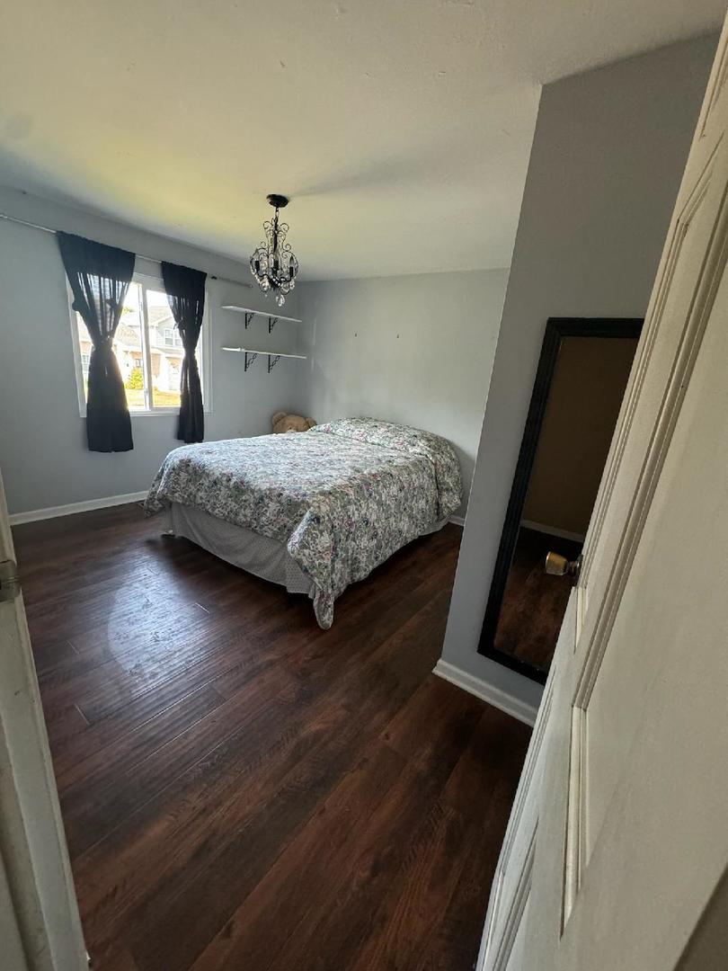 5137 Aldersyde Road