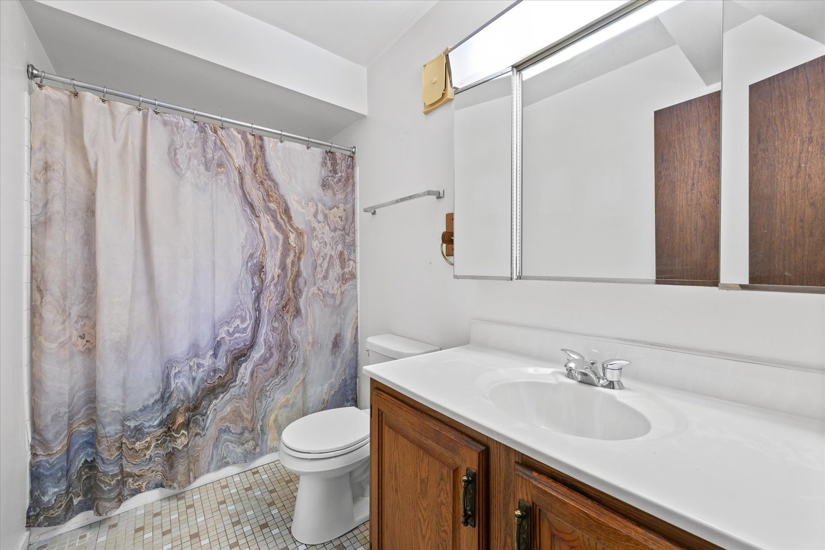 733 Limerick Lane Unit: 1C