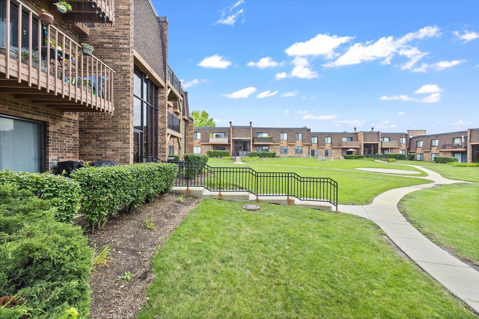 733 Limerick Lane Unit: 1C