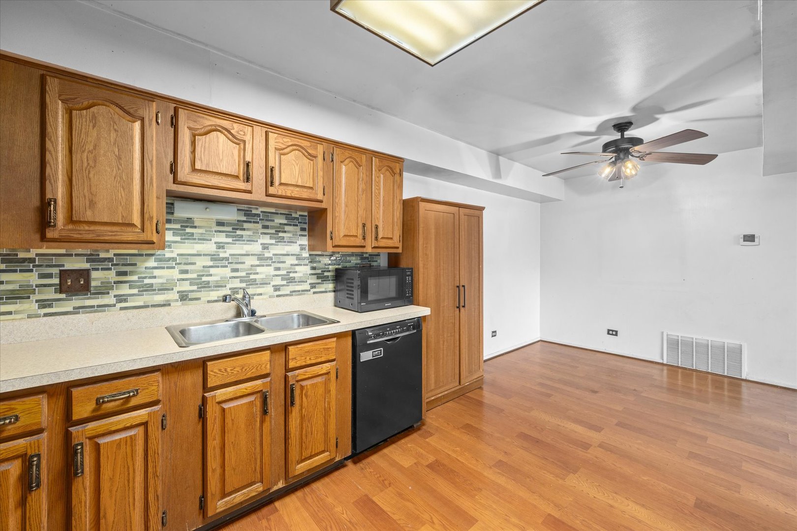 733 Limerick Lane Unit: 1C