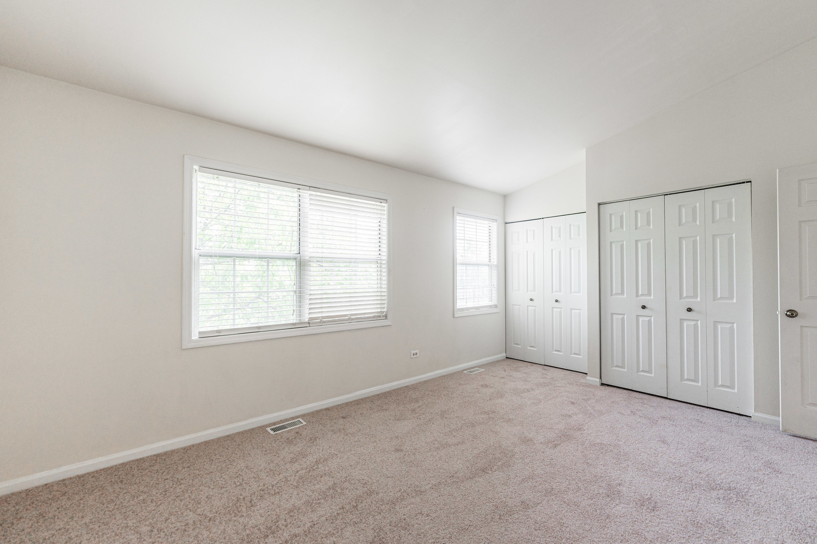 1162 Robin Drive