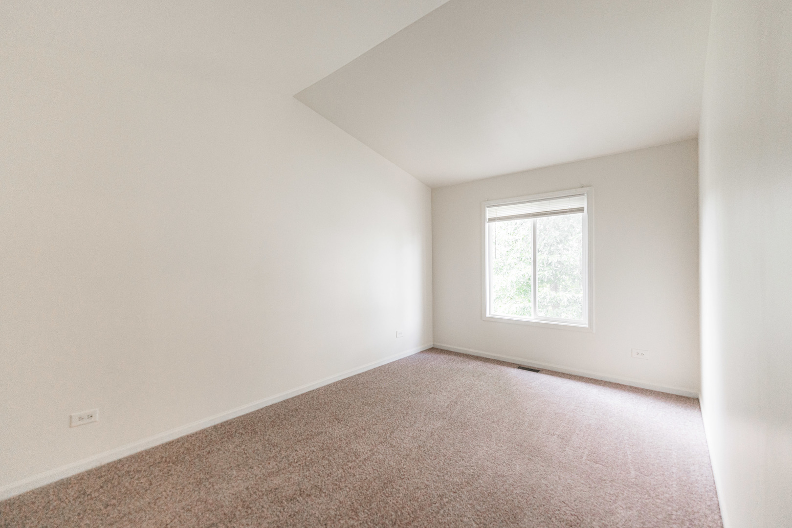 1162 Robin Drive
