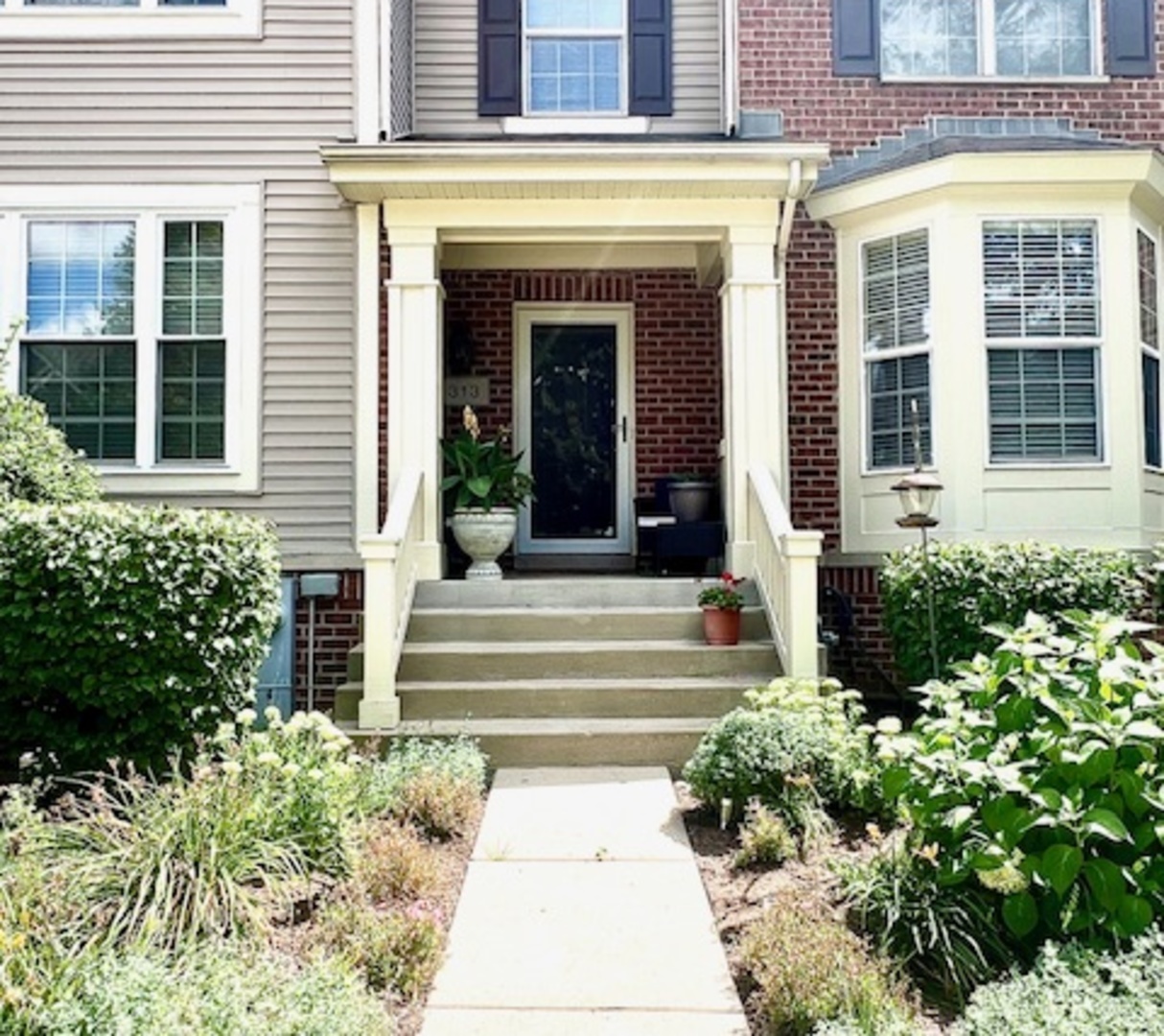 313 Bradbury Lane
