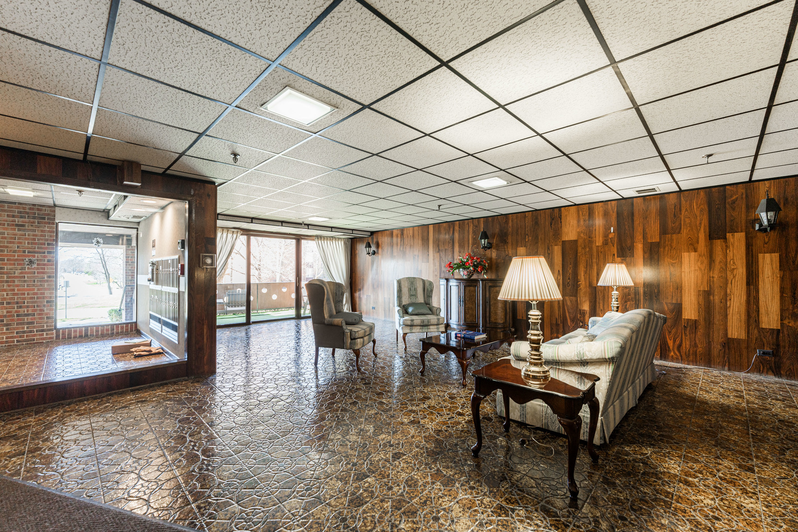 129 S Spruce Avenue Unit: 403