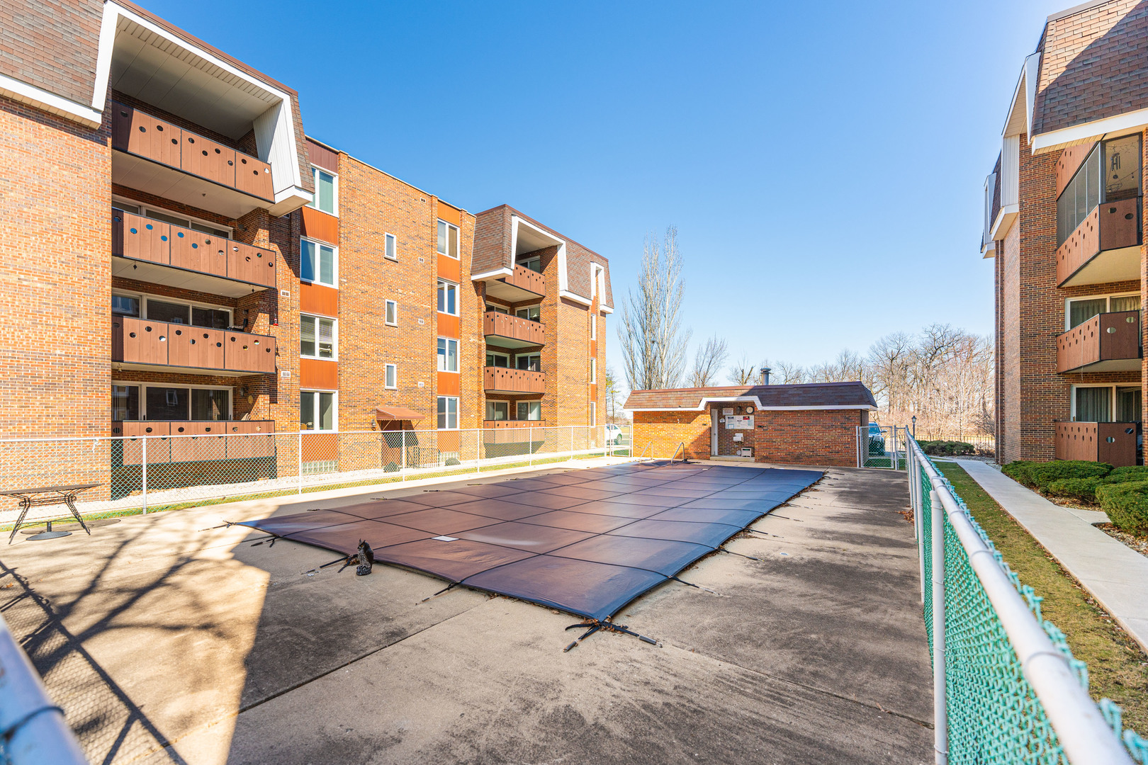 129 S Spruce Avenue Unit: 403