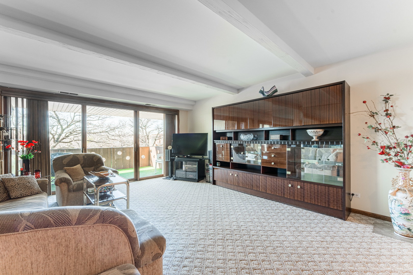 129 S Spruce Avenue Unit: 403