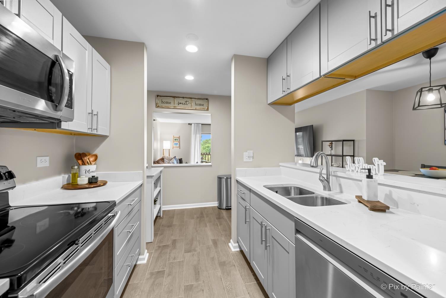 124 Glengarry Drive Unit: 302
