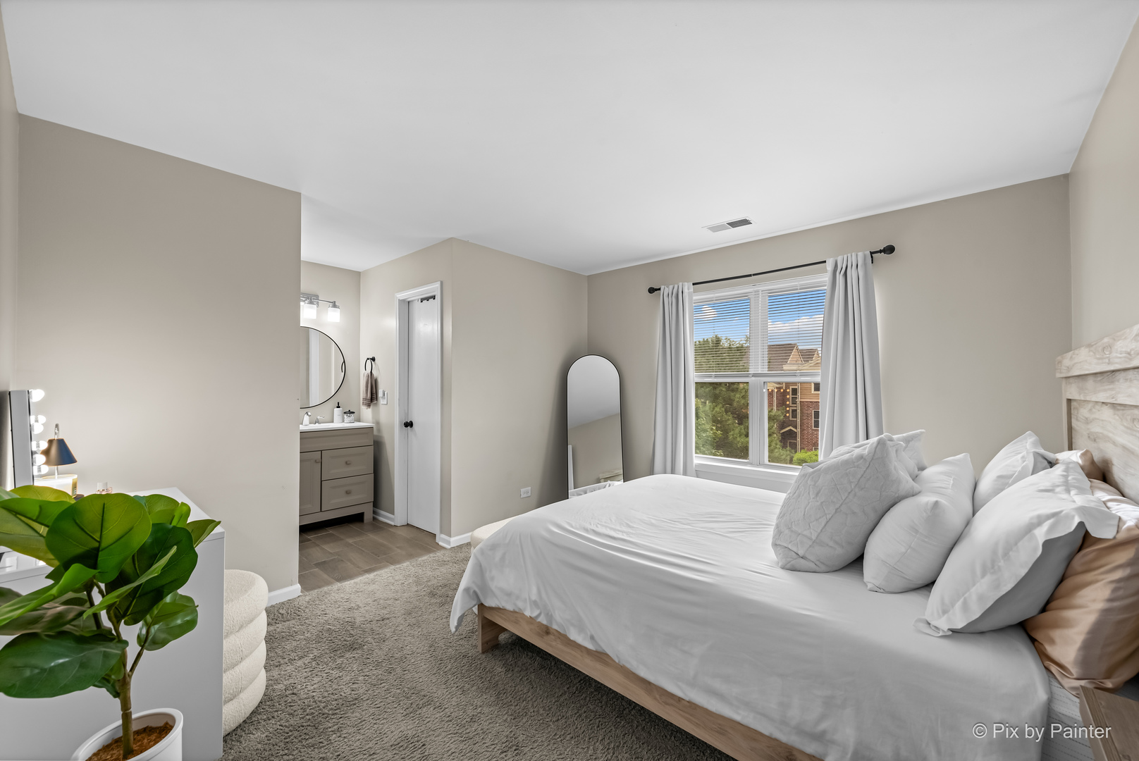 124 Glengarry Drive Unit: 302