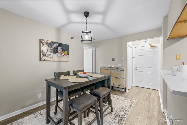 124 Glengarry Drive Unit: 302