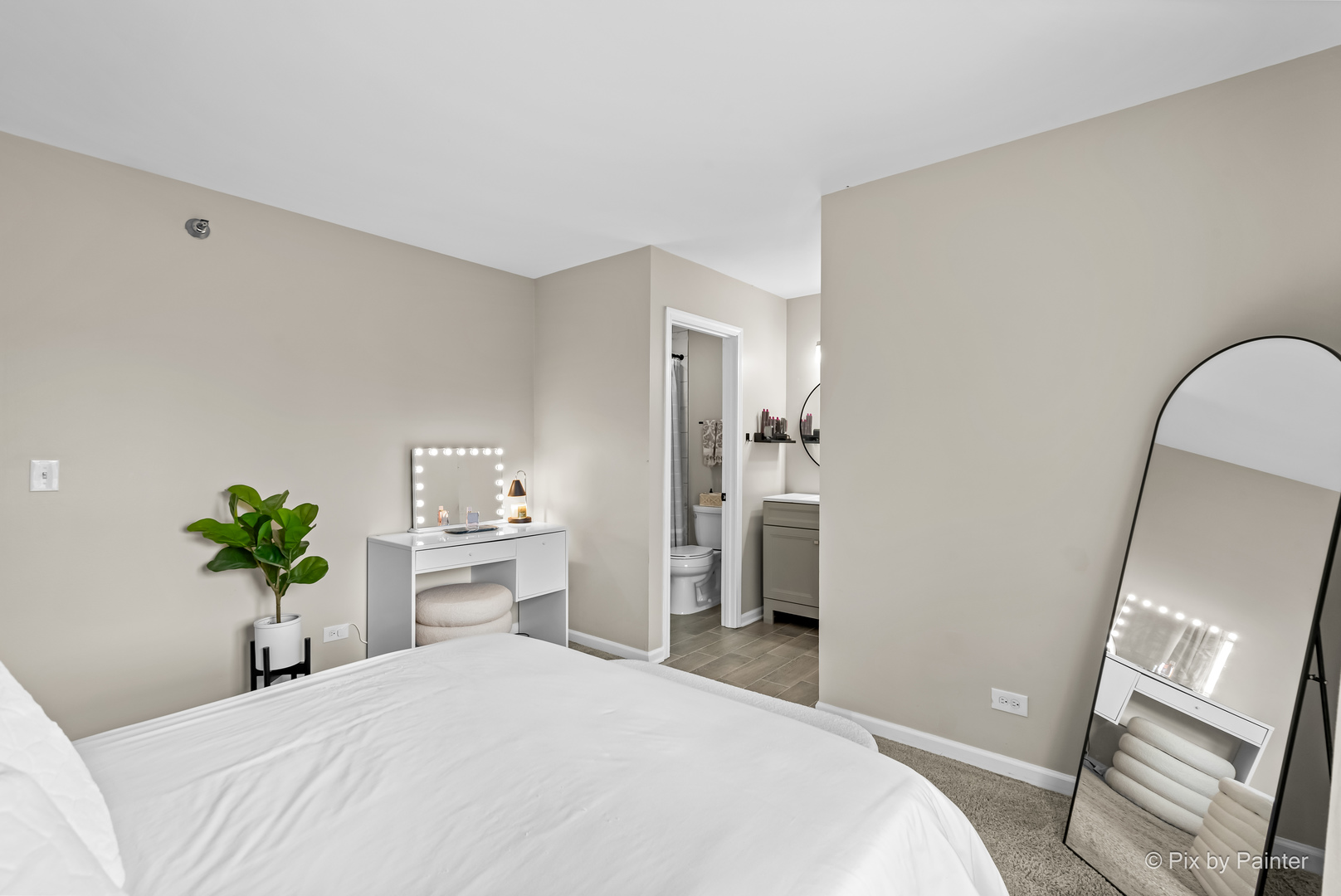124 Glengarry Drive Unit: 302