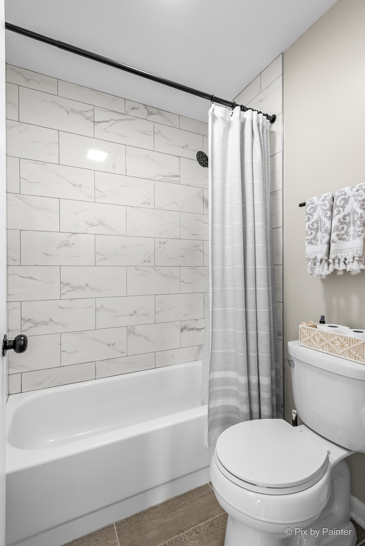 124 Glengarry Drive Unit: 302