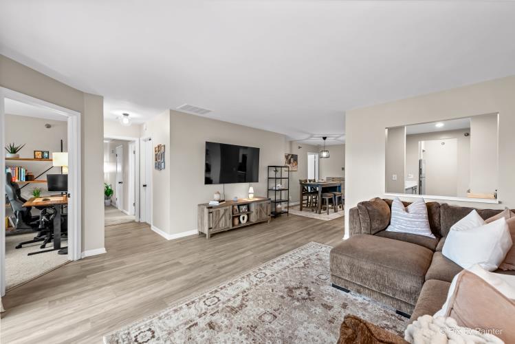 124 Glengarry Drive Unit: 302